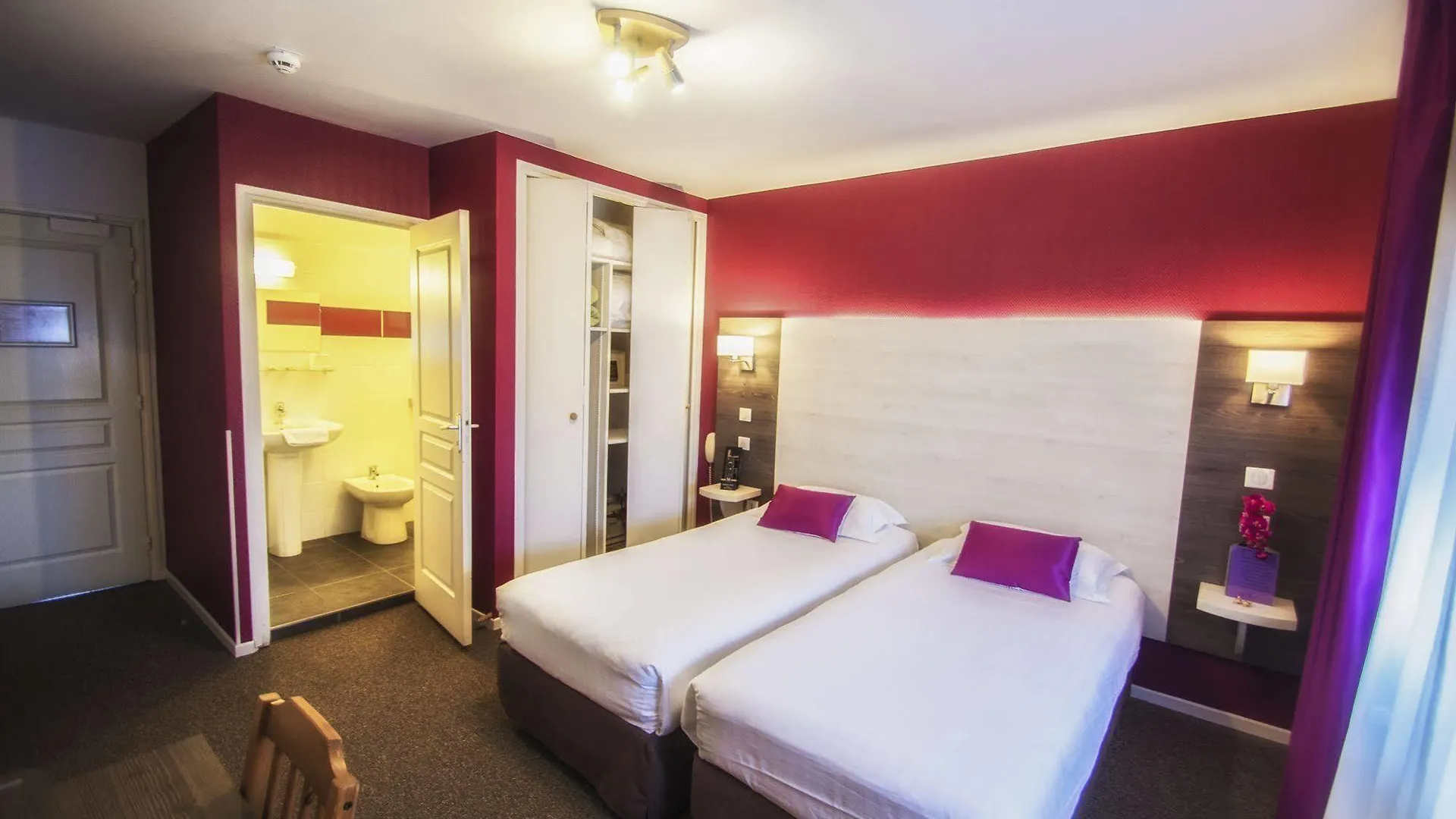 ***  Hotel Prado Avec Parking - Proche Zenith Toulouse France