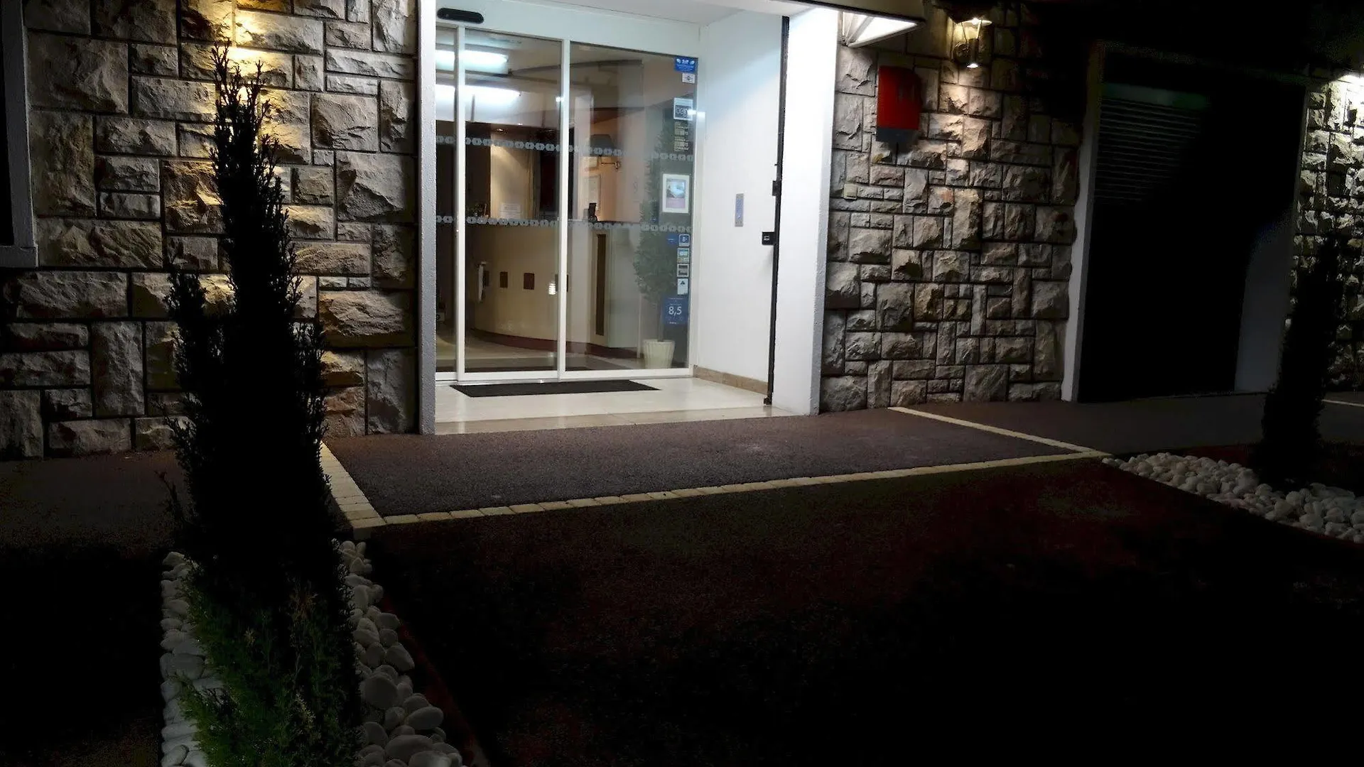 Hotel Akena Toulouse Le Prado - Proche Zénith 3*,